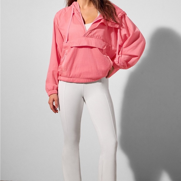 New with tag Fabletics Pink Bomber Jacket - Picture 3 of 3